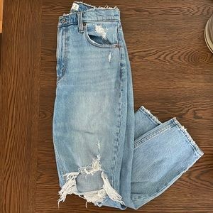 Abercrombie ‘The Mom’ High Rise Jeans